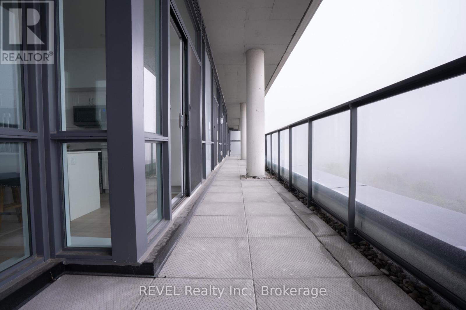 1003 - 7711 GREEN VISTA GATE Image 37