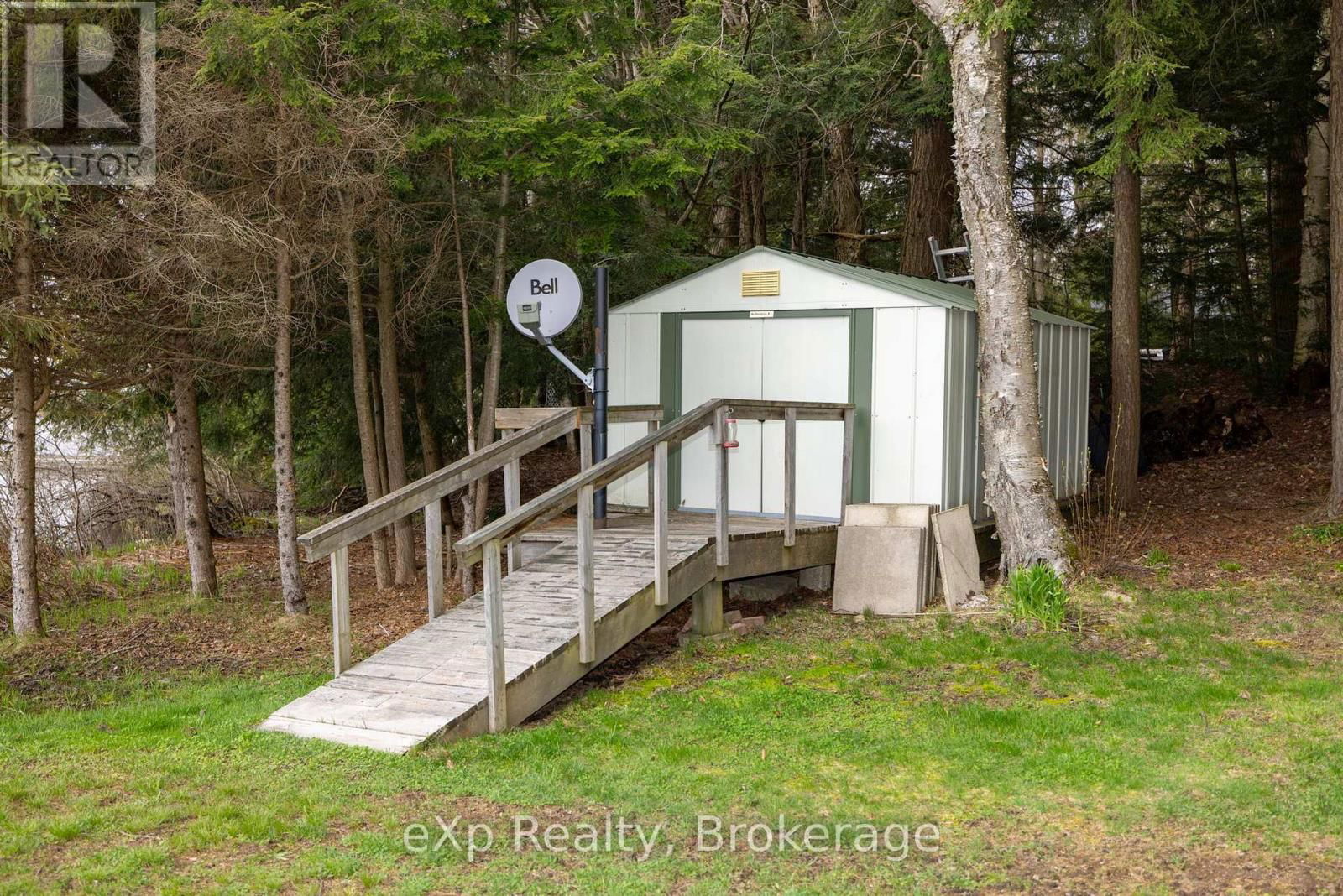 36 ROBERTS LAKE ROAD EAST Image 31