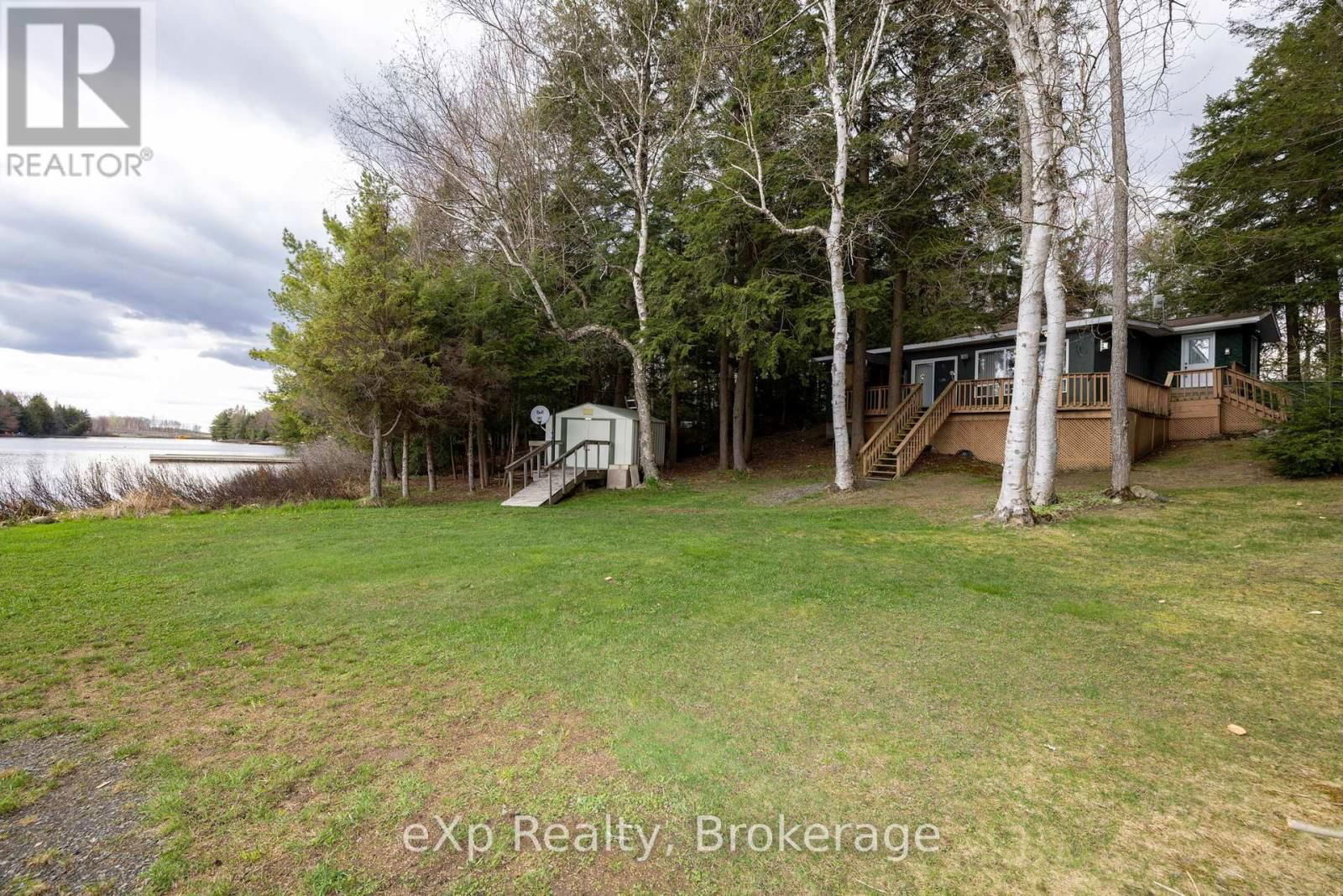 36 ROBERTS LAKE ROAD EAST Image 39