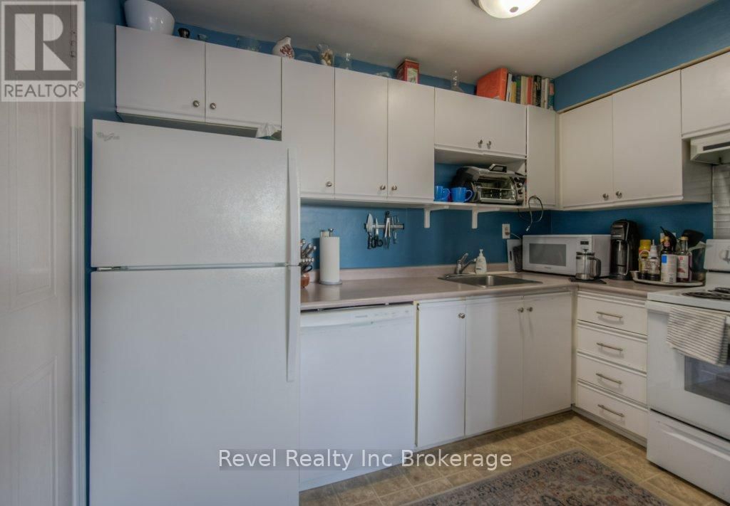 46 - 64 HIAWATHA ROAD Image 21
