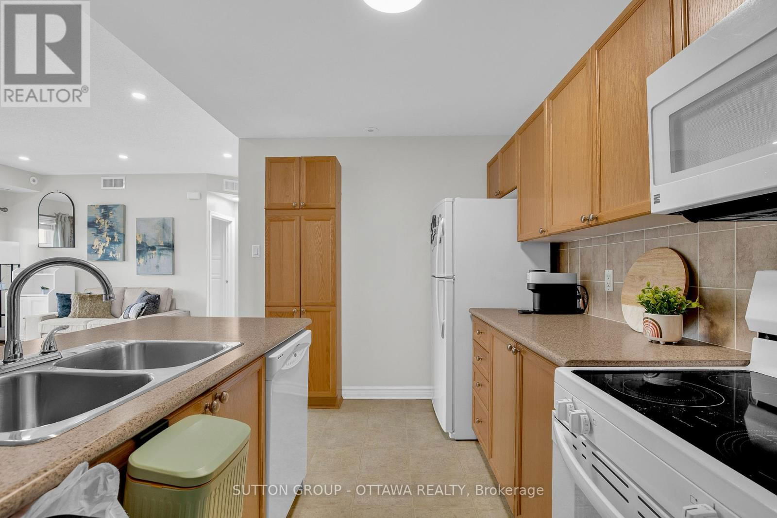 F - 241 CRESTWAY DRIVE Image 16
