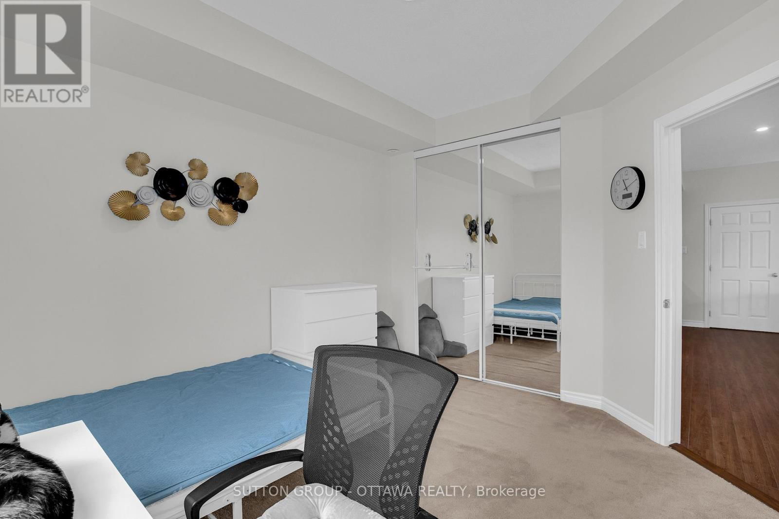 F - 241 CRESTWAY DRIVE Image 18