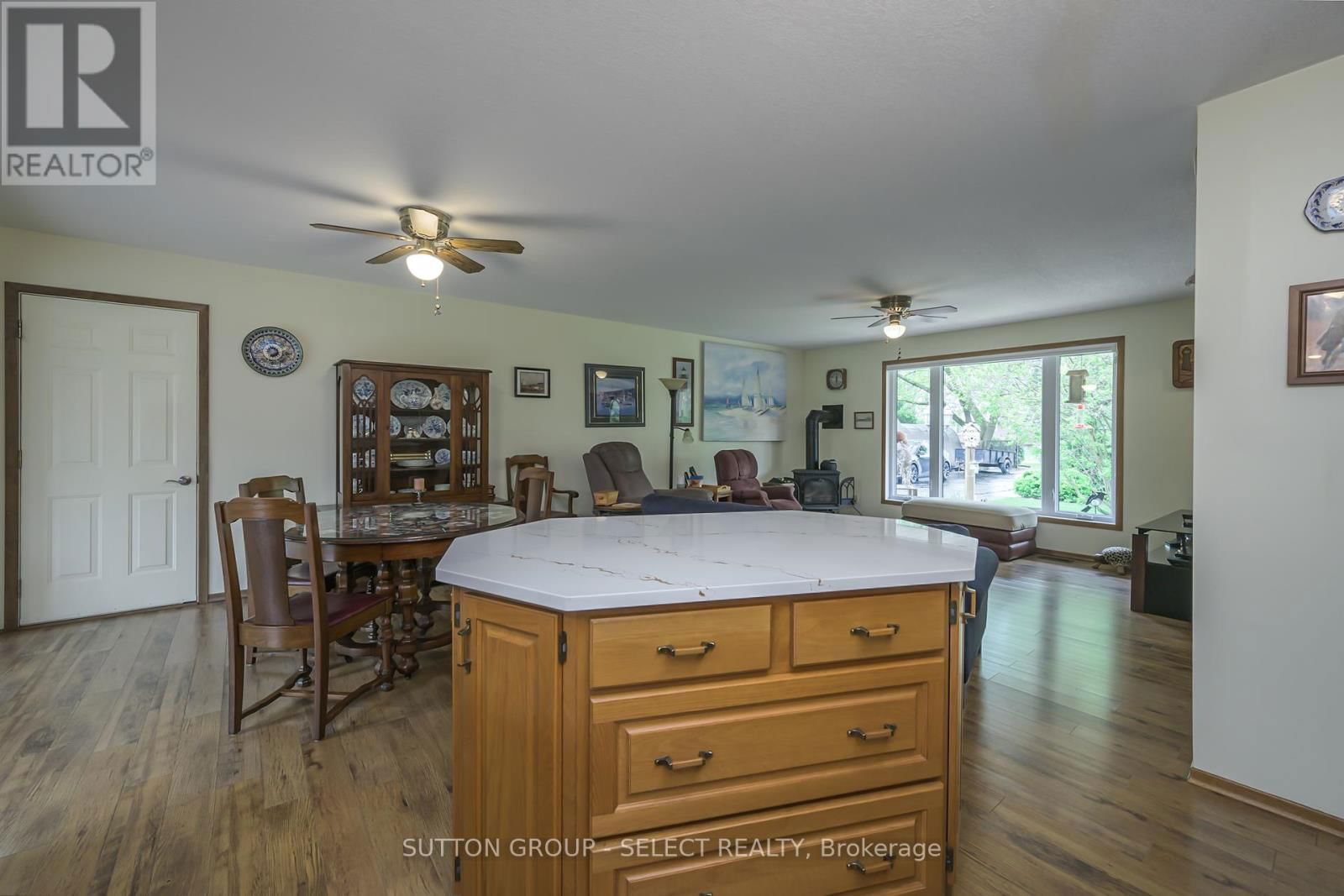 8444 LAZY LANE Image 11
