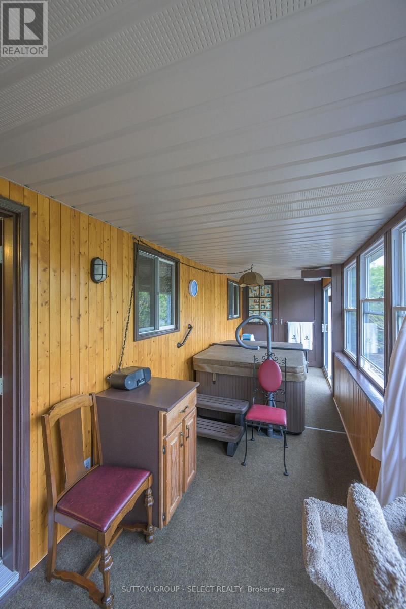 8444 LAZY LANE Image 16
