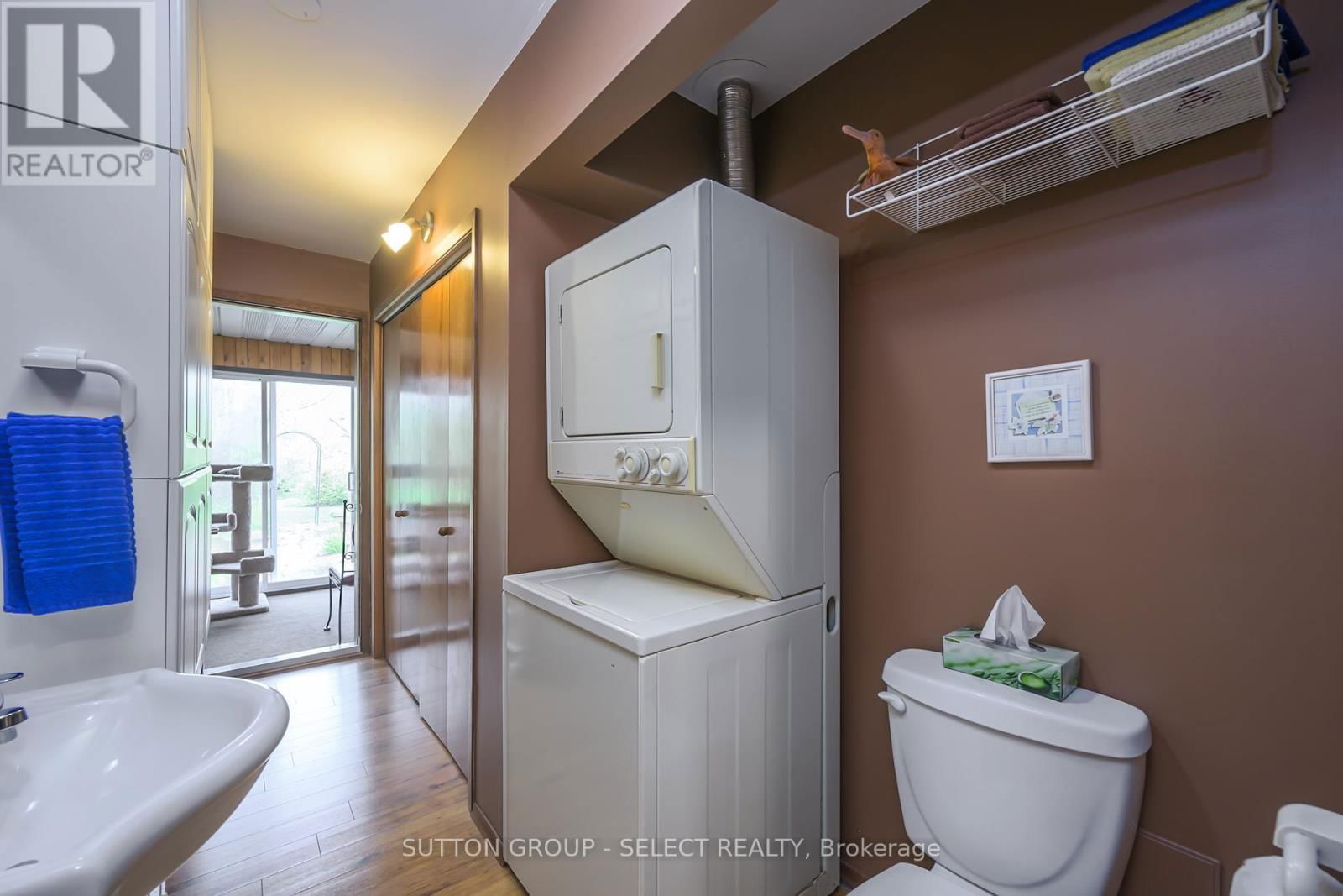 8444 LAZY LANE Image 25
