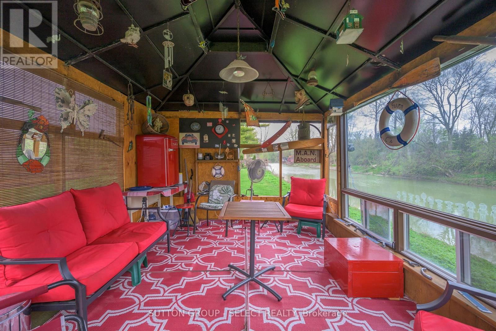 8444 LAZY LANE Image 32