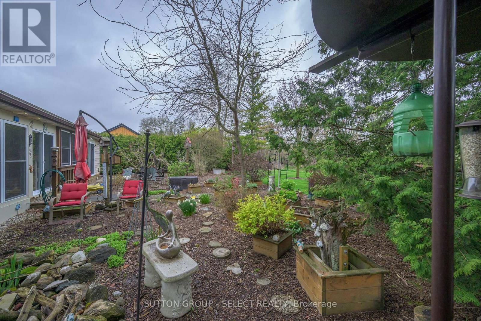 8444 LAZY LANE Image 38