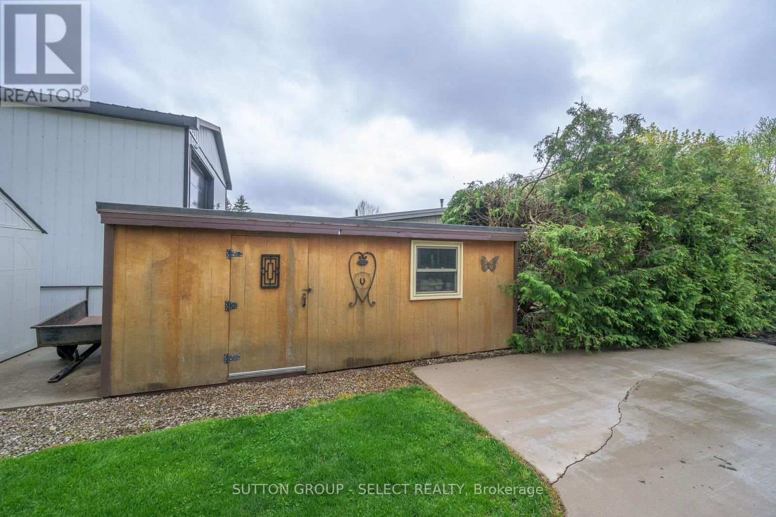 8444 LAZY LANE Image 39