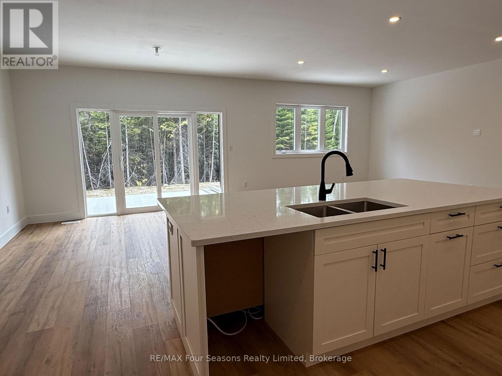 31 TRILLIUM CROSSING Image 8