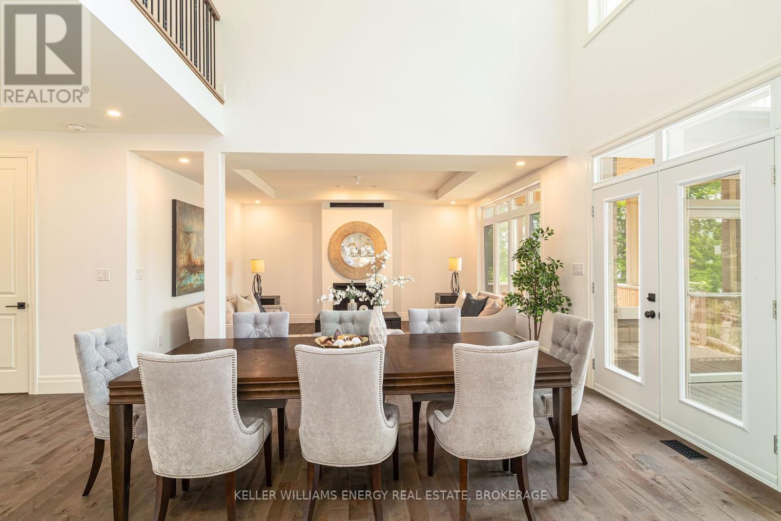 125 VILLENEUVE DRIVE Image 16