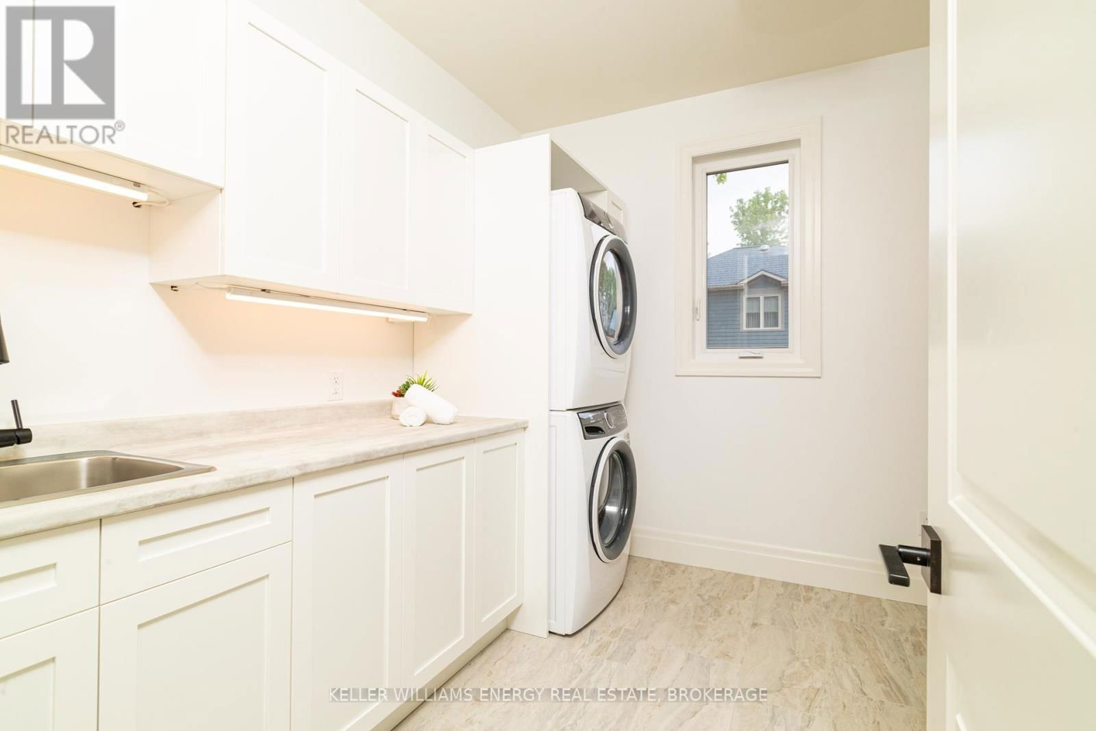 125 VILLENEUVE DRIVE Image 29