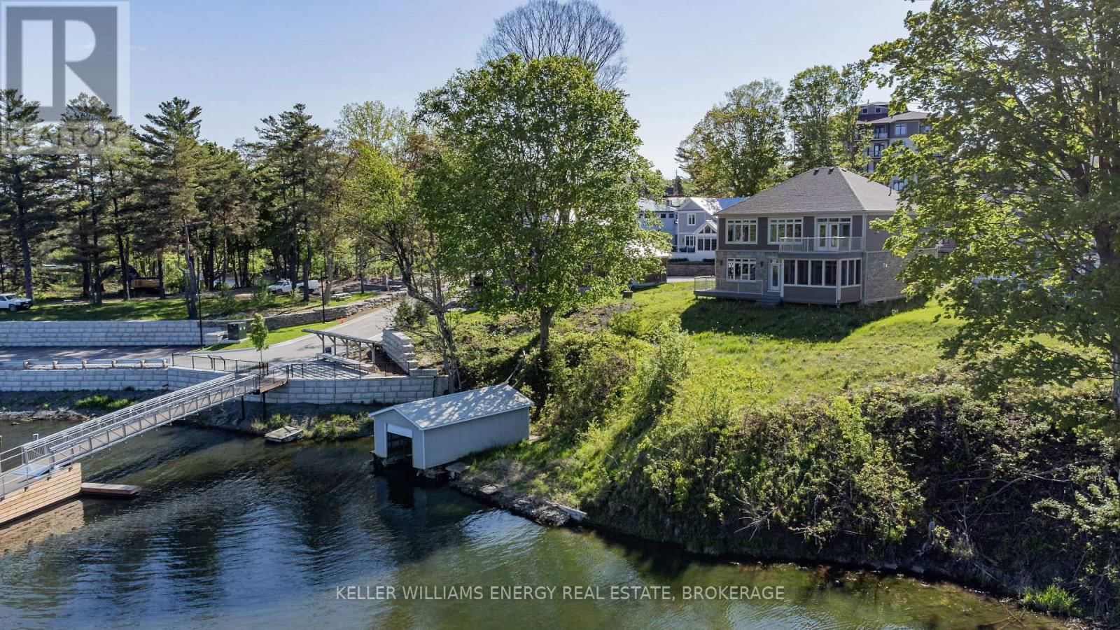 125 VILLENEUVE DRIVE Image 35