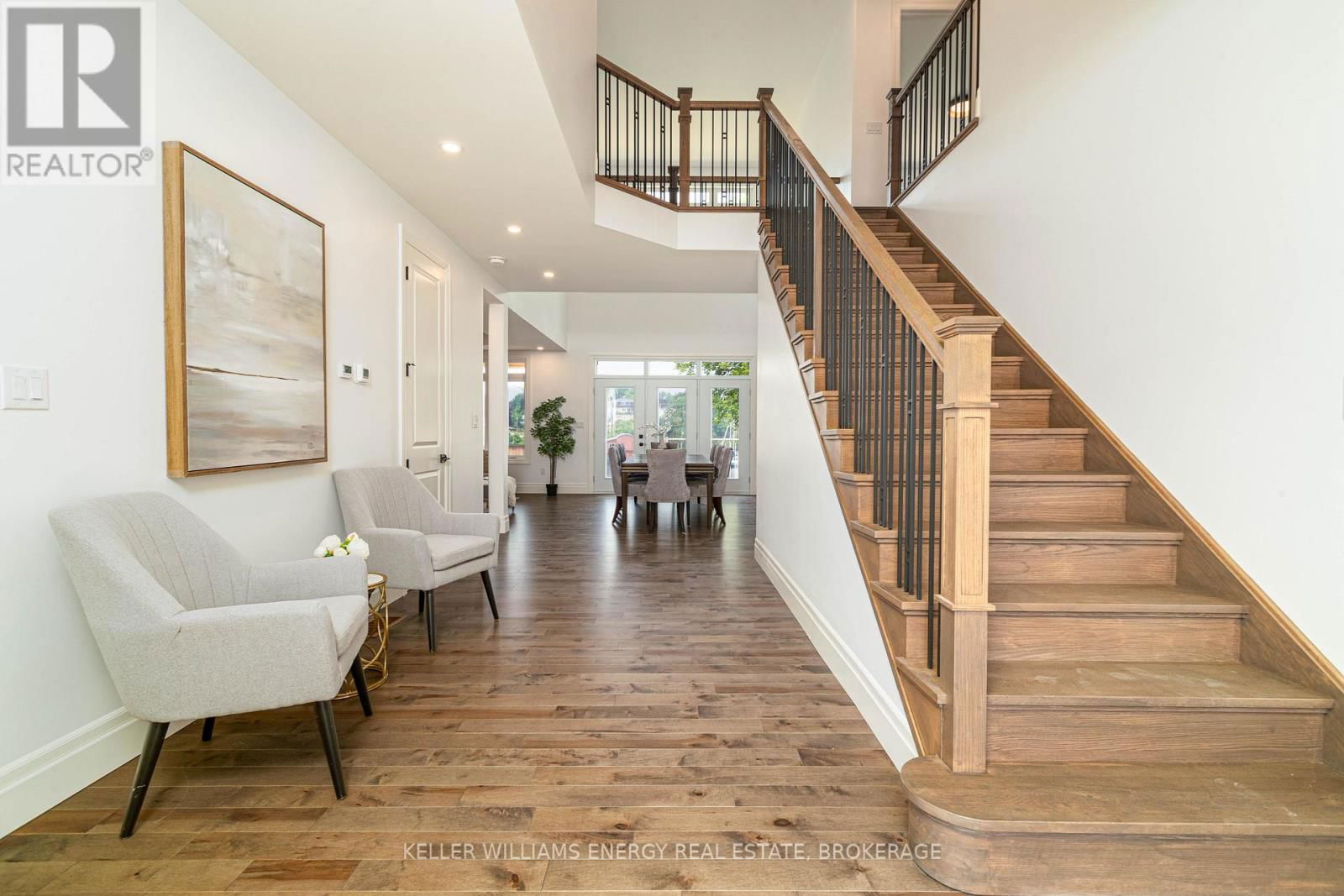125 VILLENEUVE DRIVE Image 4