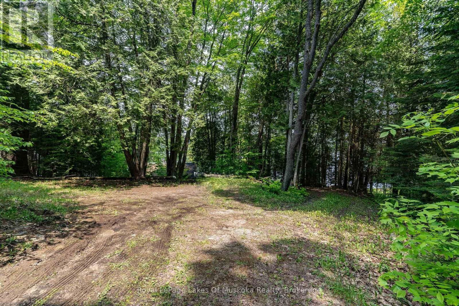 1042 FARMER HAYS DRIVE Image 2
