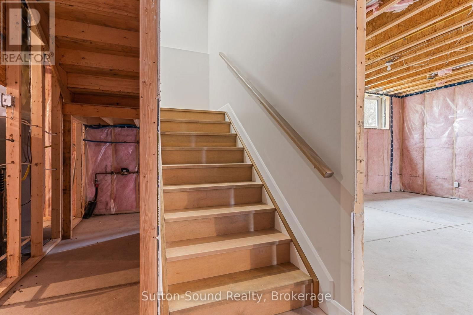 1889 3RD AVENUE WEST Image 33