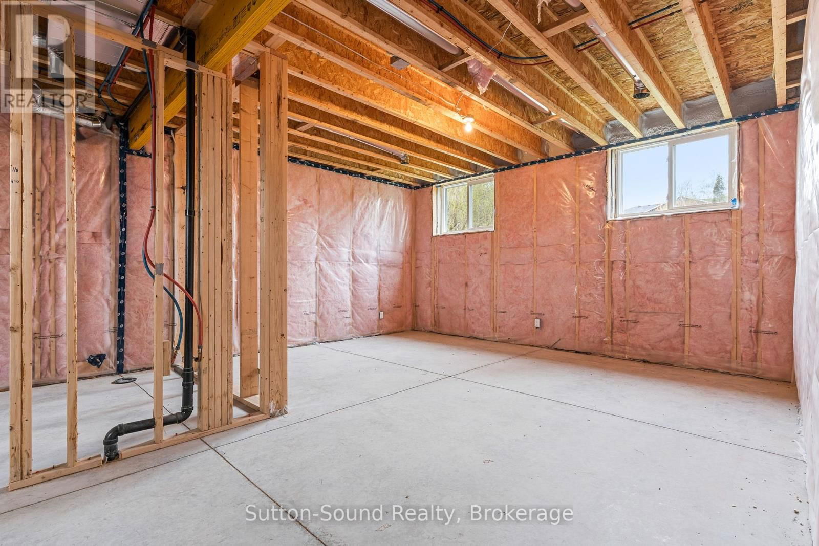 1889 3RD AVENUE WEST Image 35