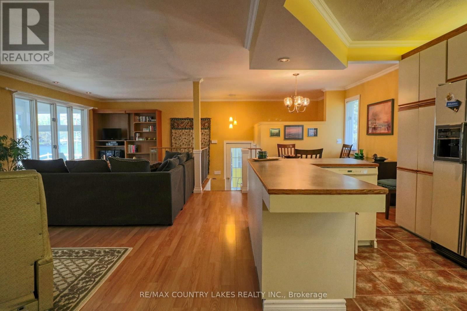 31 PORTAGE ROAD Image 12