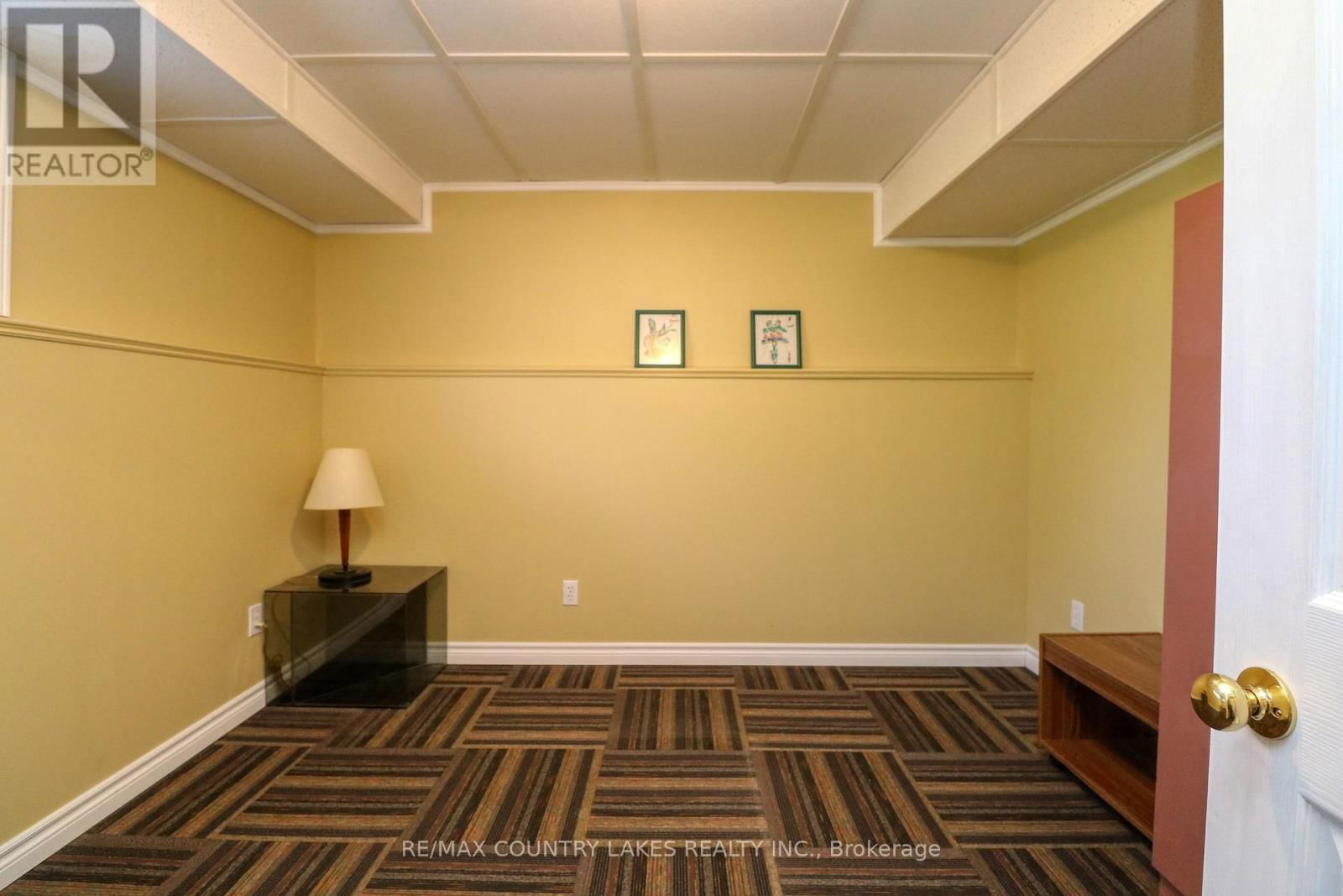 31 PORTAGE ROAD Image 19