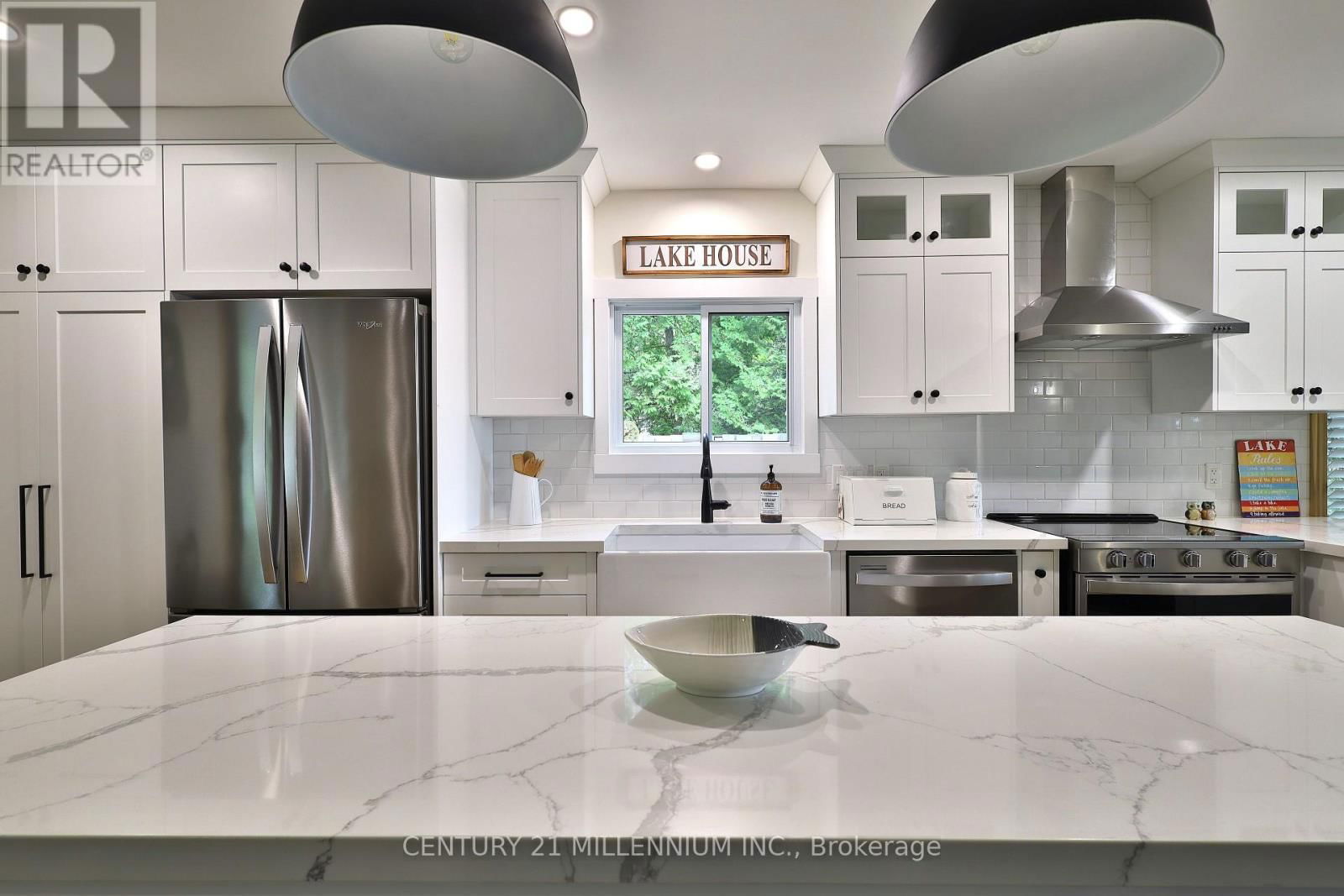 232 BARNEY'S BOULEVARD Image 27