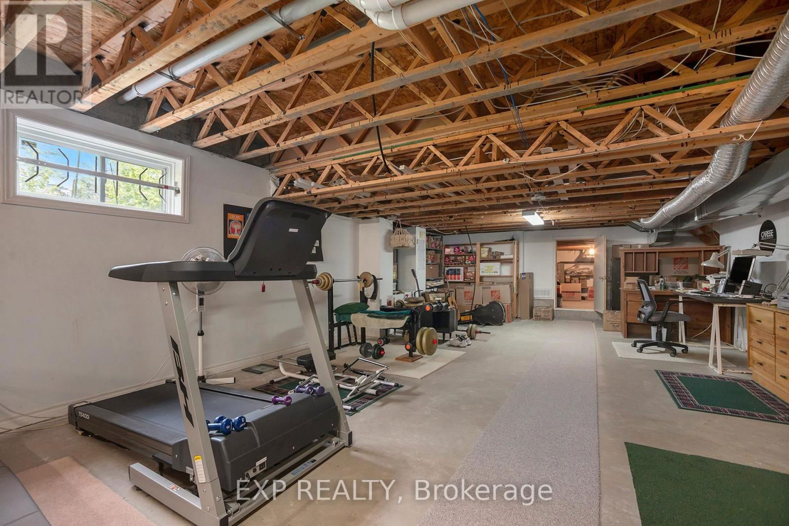 544 LAKESHORE ROAD Image 19