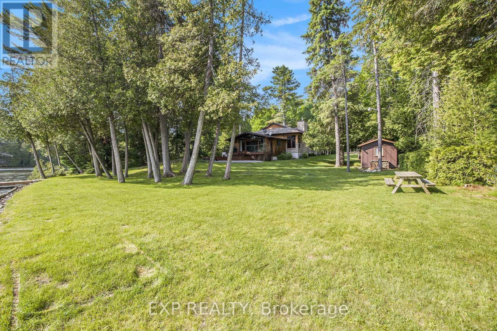 544 LAKESHORE ROAD Image 30