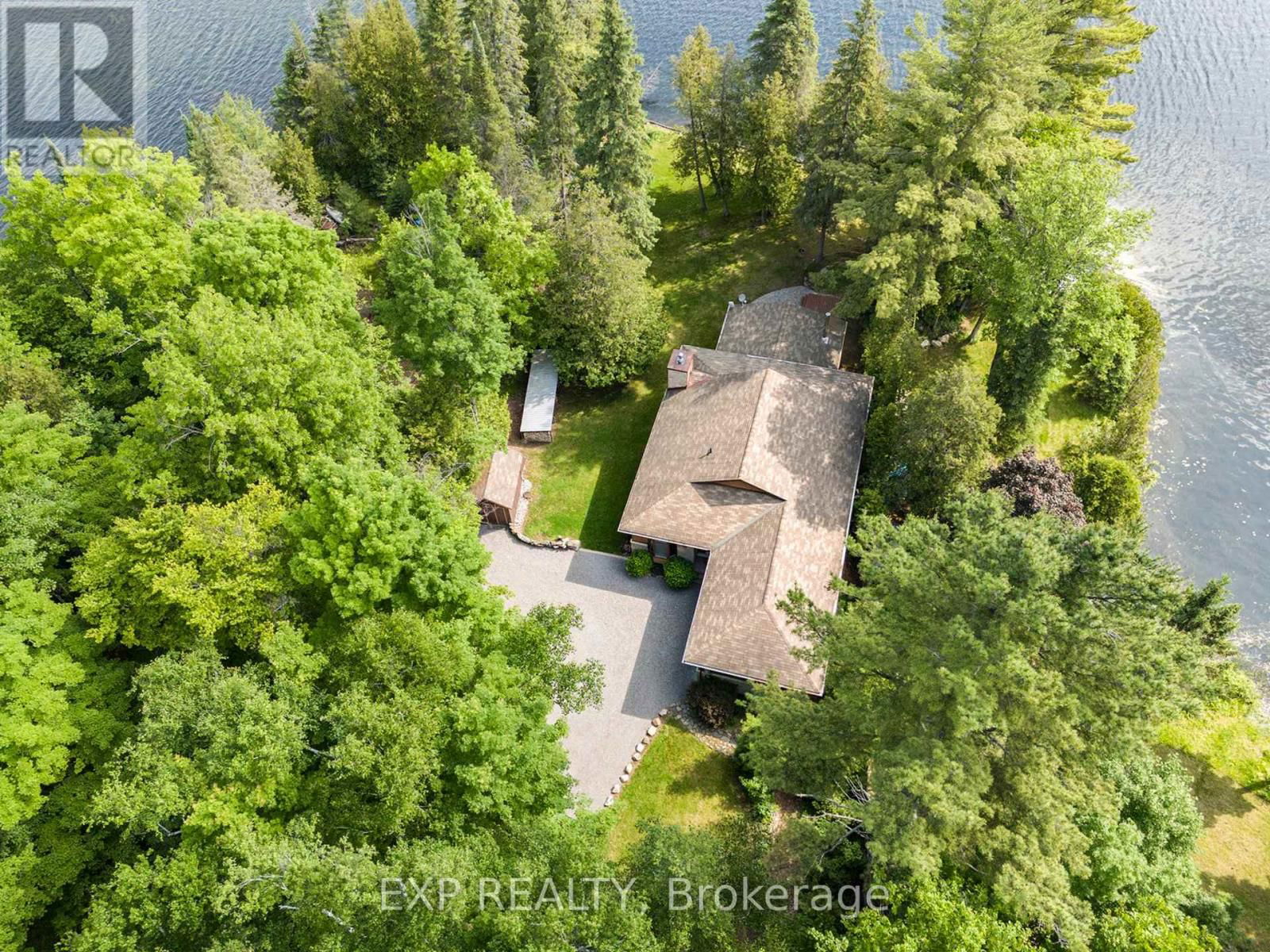 544 LAKESHORE ROAD Image 34