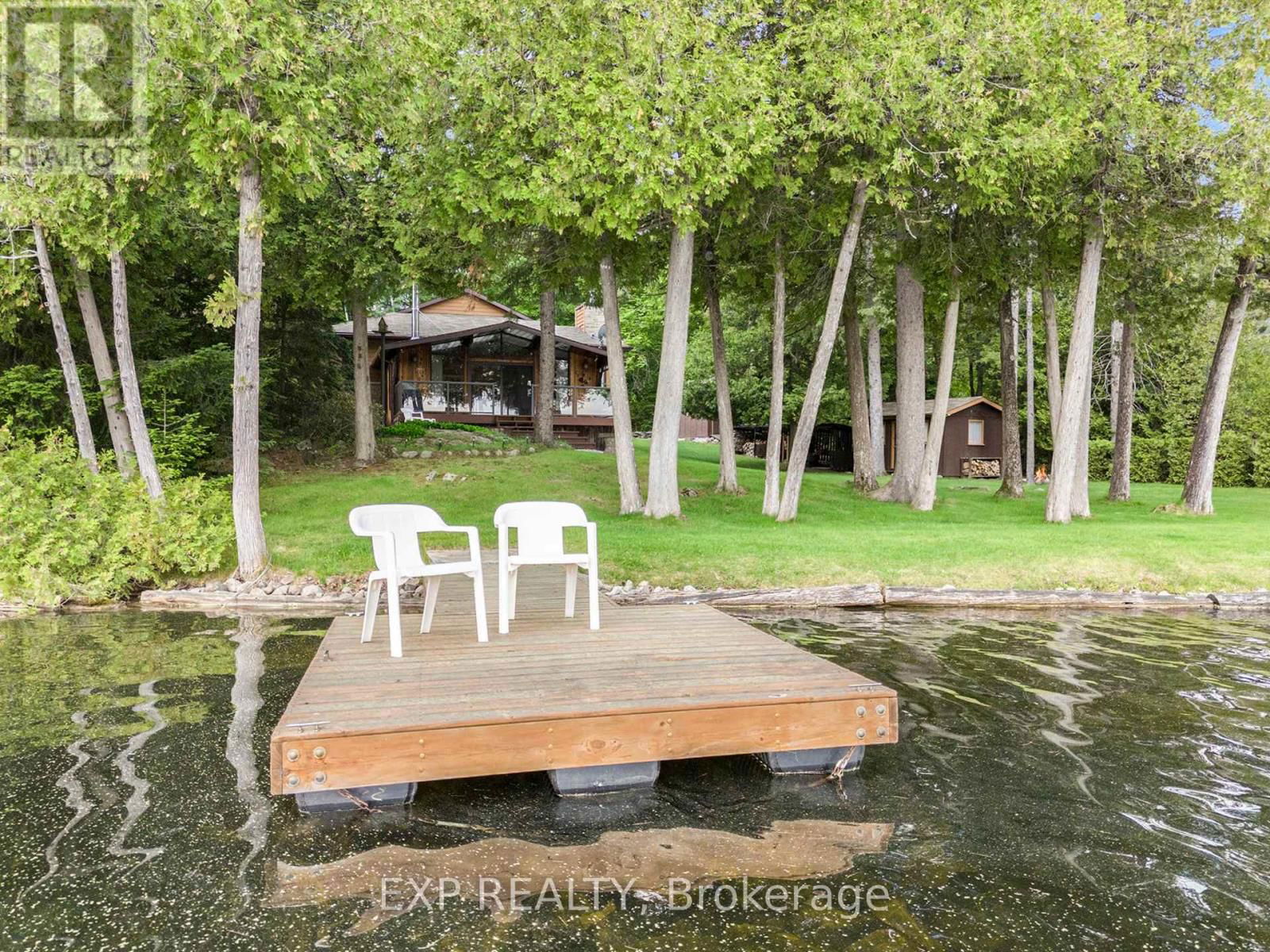 544 LAKESHORE ROAD Image 36