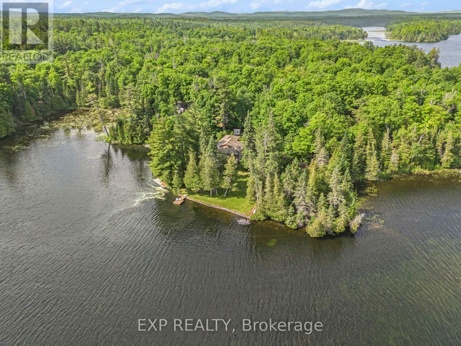544 LAKESHORE ROAD Image 38