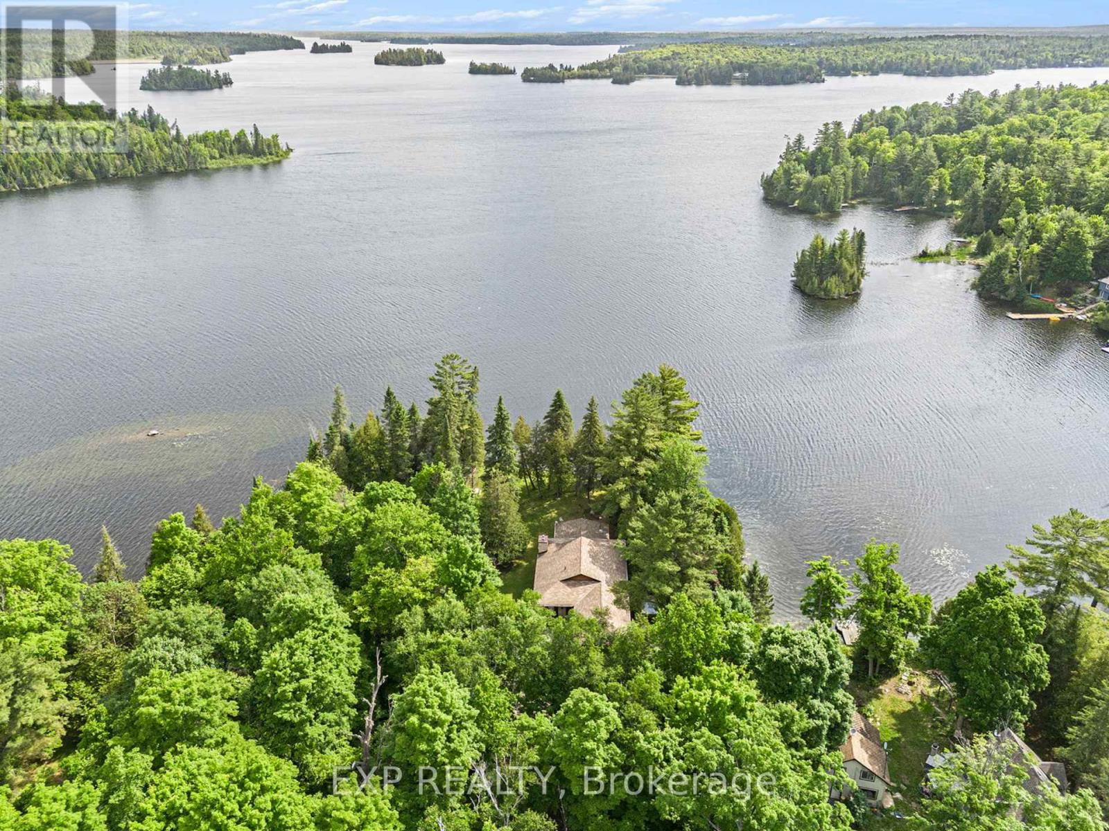 544 LAKESHORE ROAD Image 41