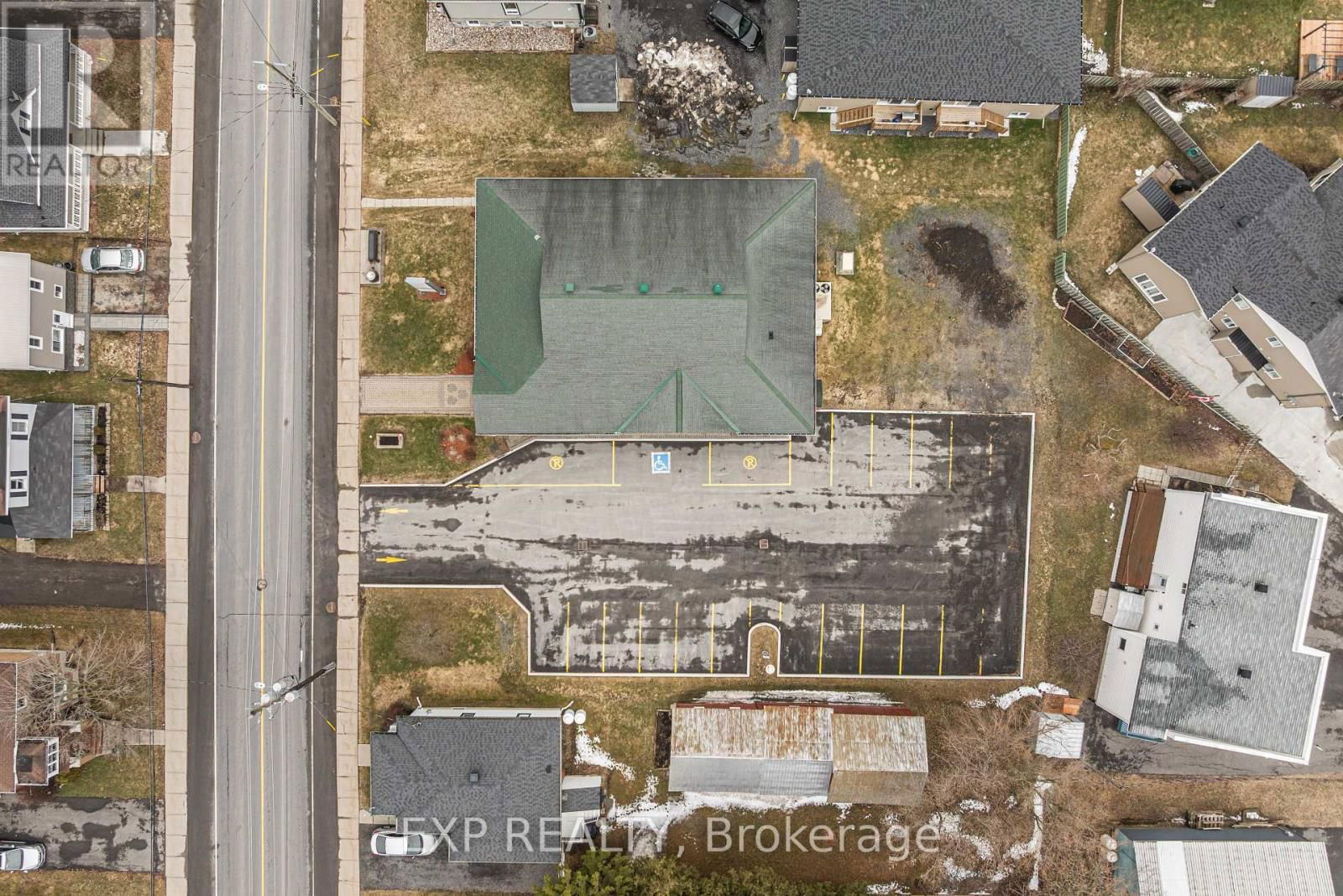 4597 CATHERINE STREET NORTHEAST Image 29