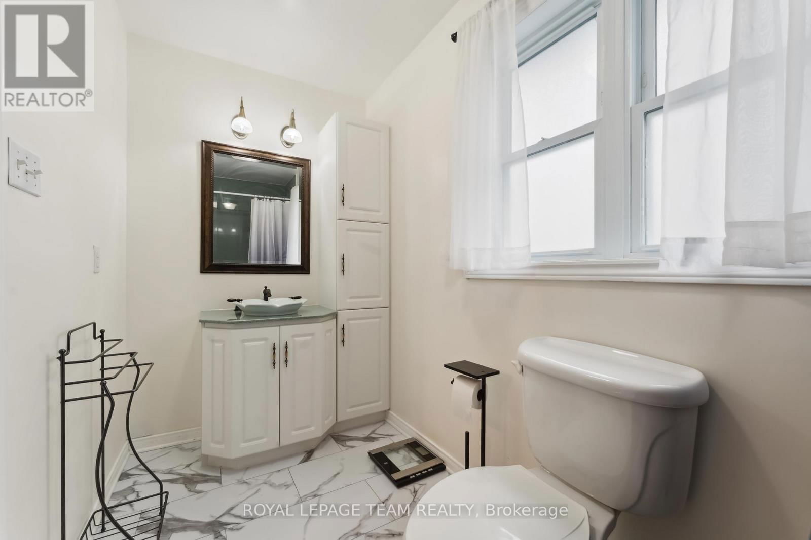 6351 ST LOUIS DRIVE Image 25
