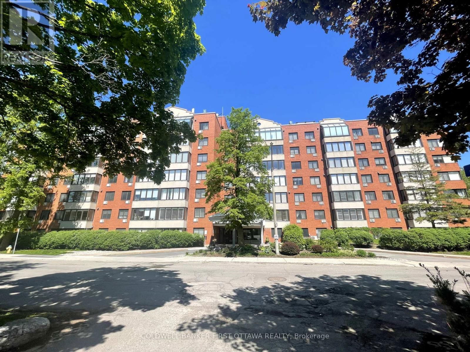 111 - 225 ALVIN ROAD Image 1