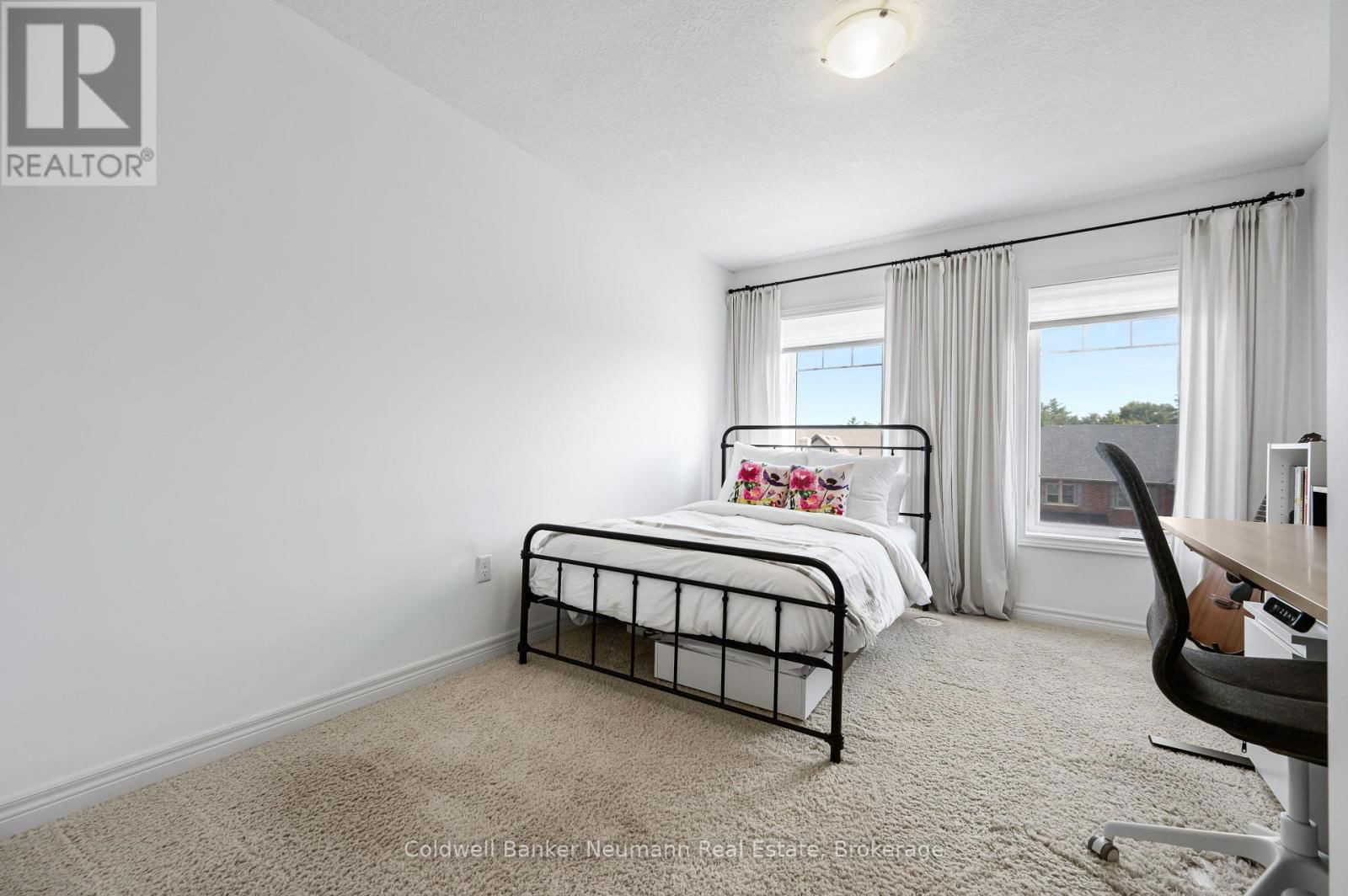 45 - 39 KAY CRESCENT Image 31
