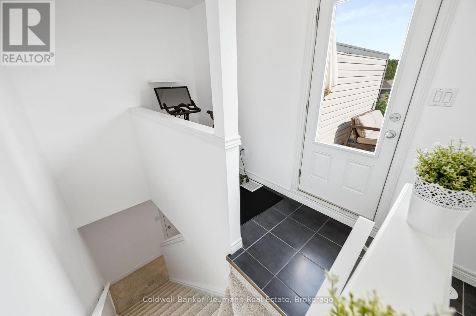 45 - 39 KAY CRESCENT Image 34