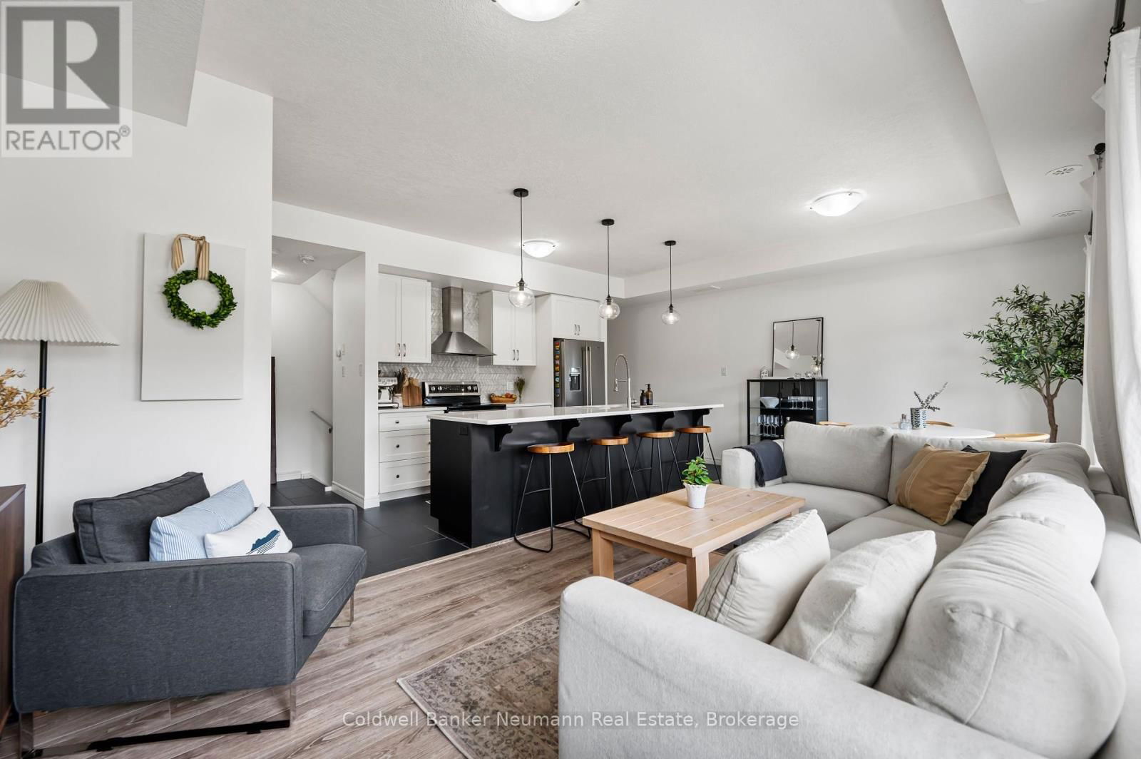 45 - 39 KAY CRESCENT Image 6