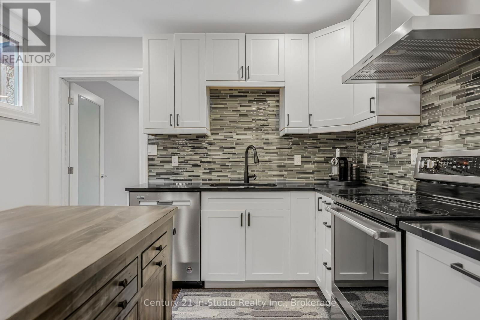 362 11TH STREET WEST Image 16