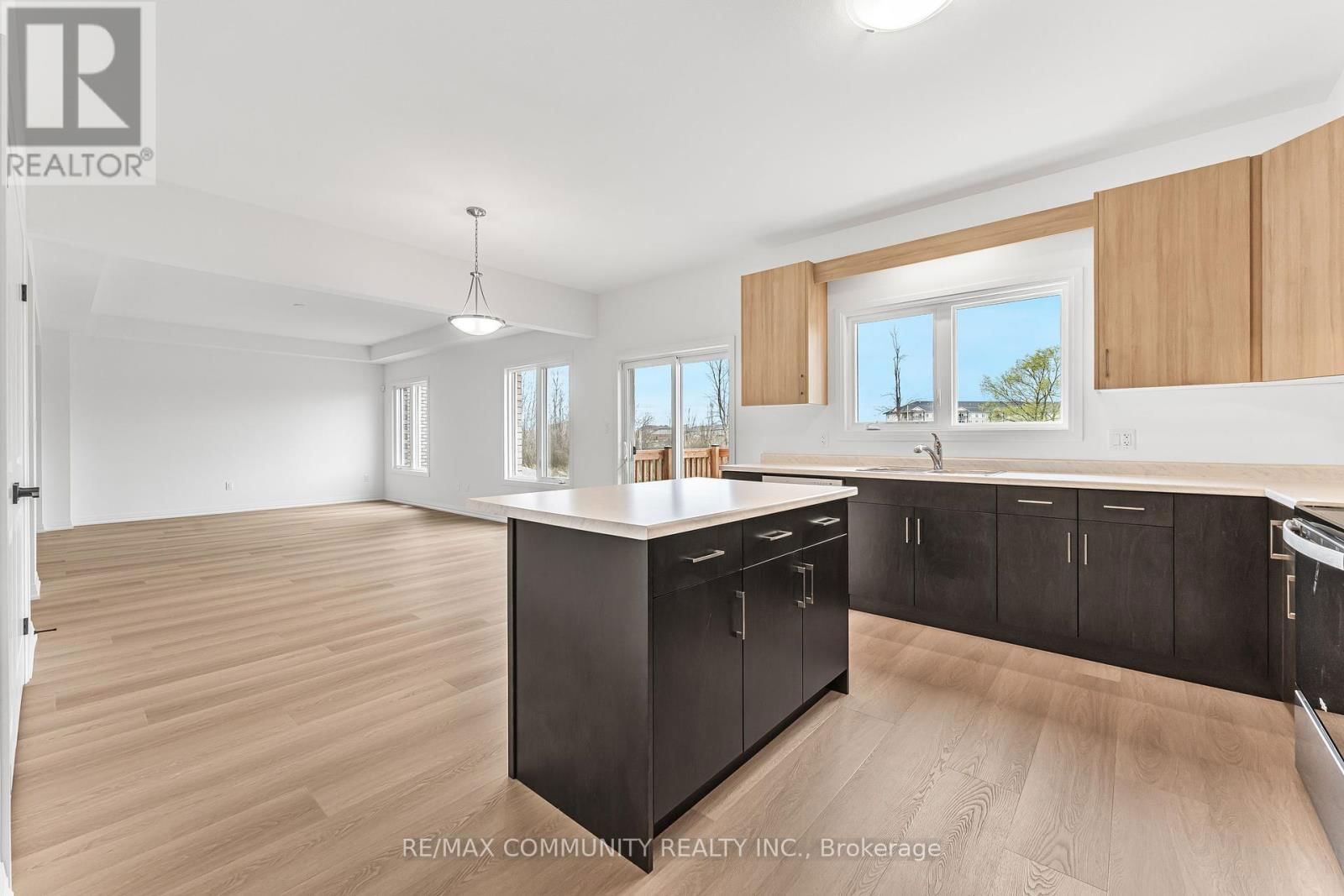 125 WESTCOTT ROAD Image 8