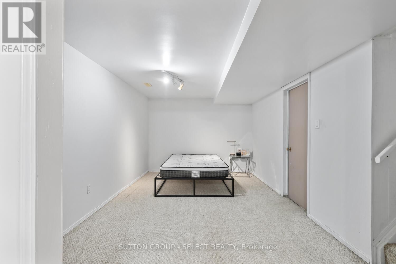 20 DOW ROAD Image 21
