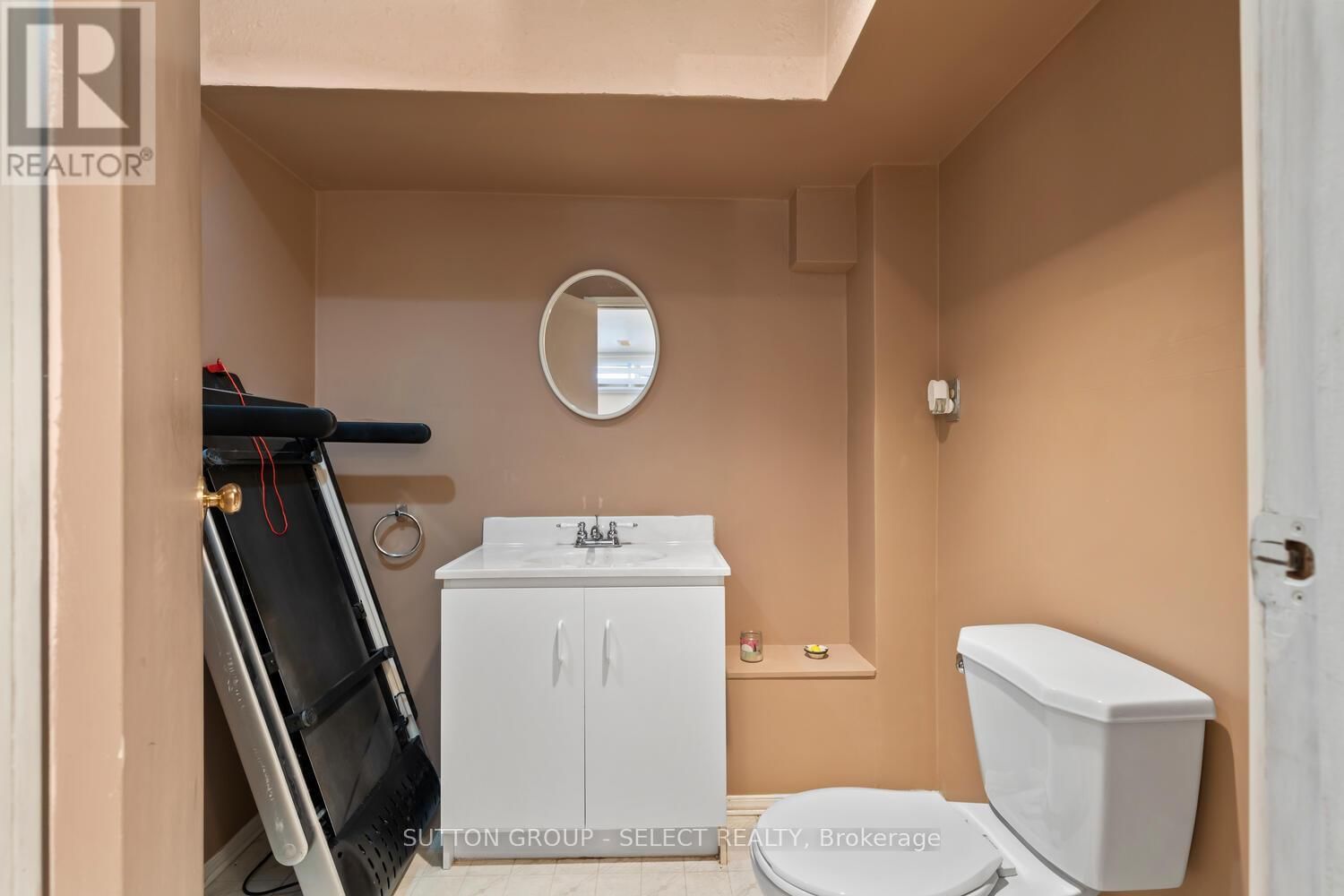 20 DOW ROAD Image 27