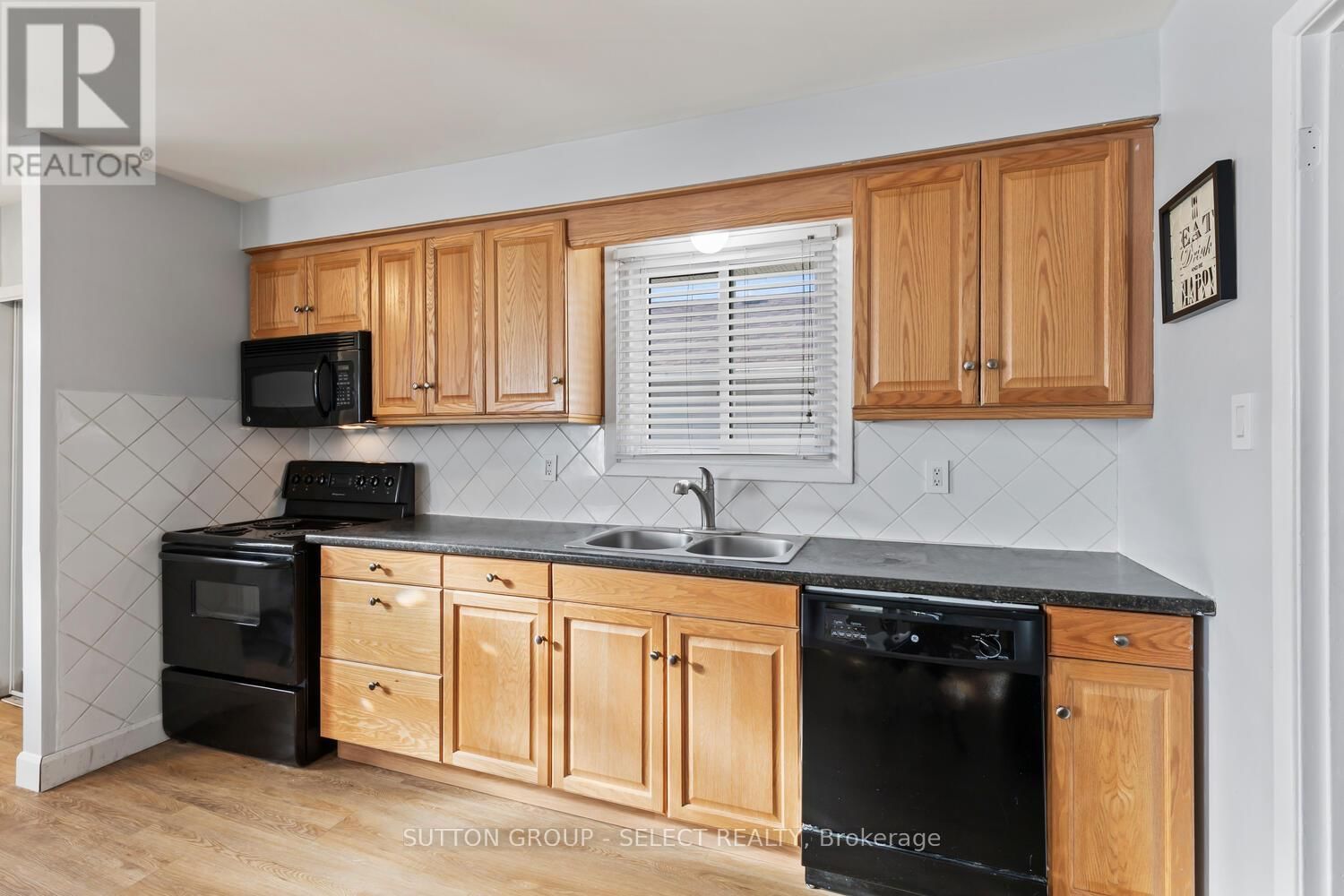 20 DOW ROAD Image 9
