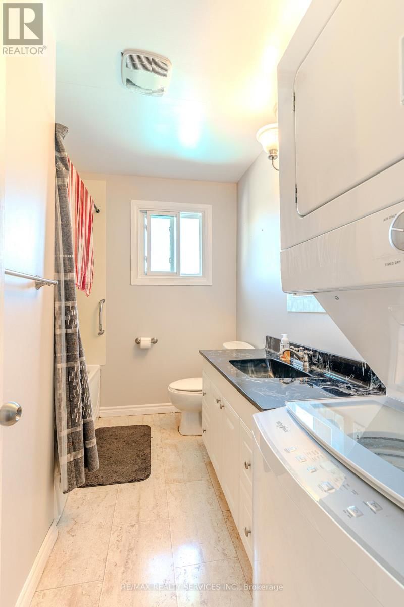 50 CHANTAL COURT Image 16