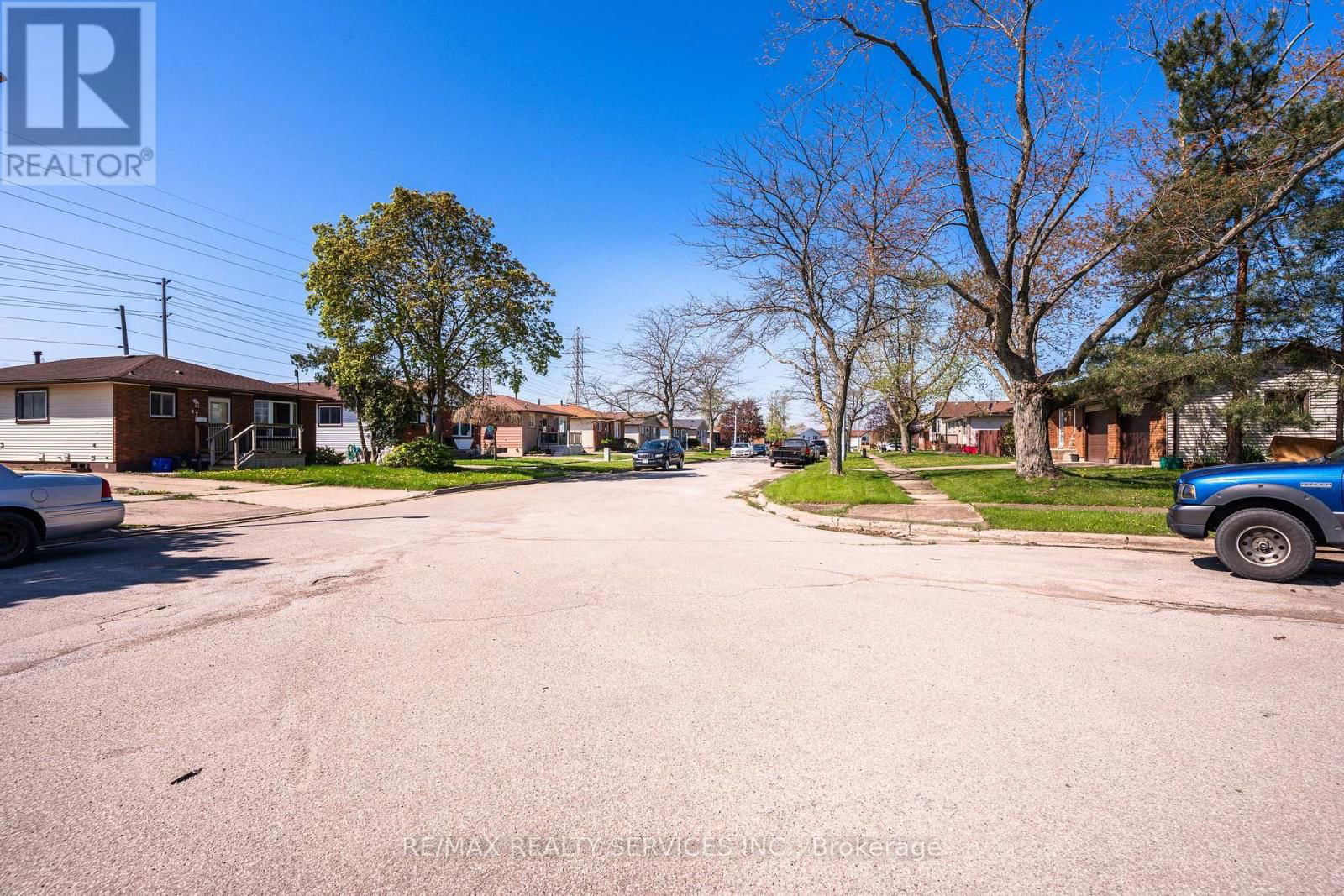 50 CHANTAL COURT Image 4