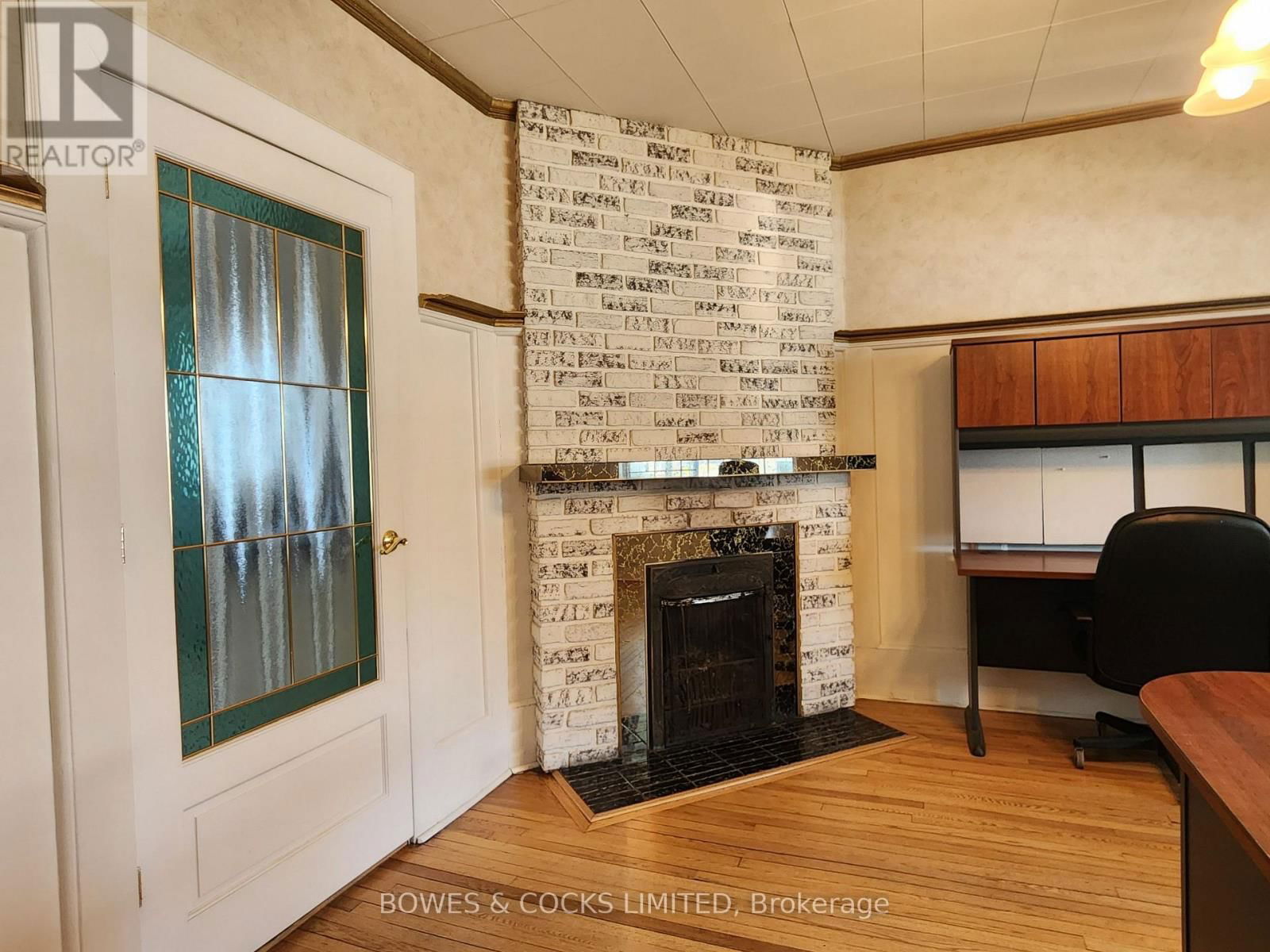 124 MAPLE AVENUE Image 14