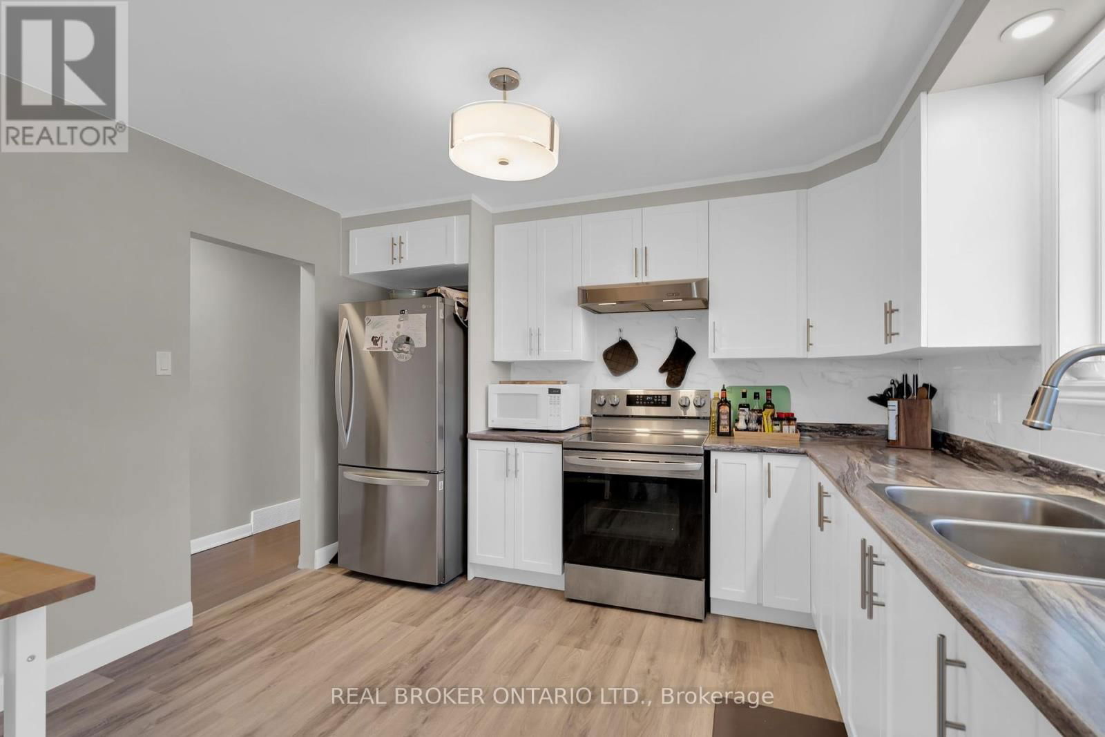 B - 1178 CLYDE AVENUE Image 5