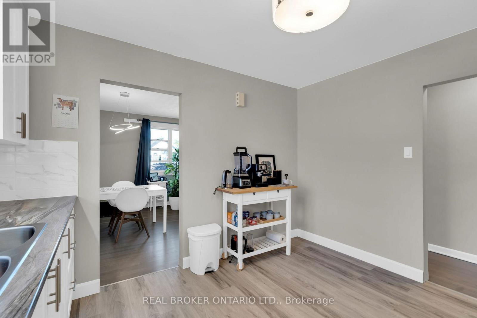 B - 1178 CLYDE AVENUE Image 7