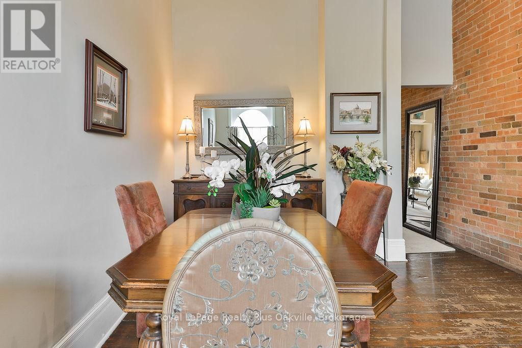 14 HATT STREET Image 11