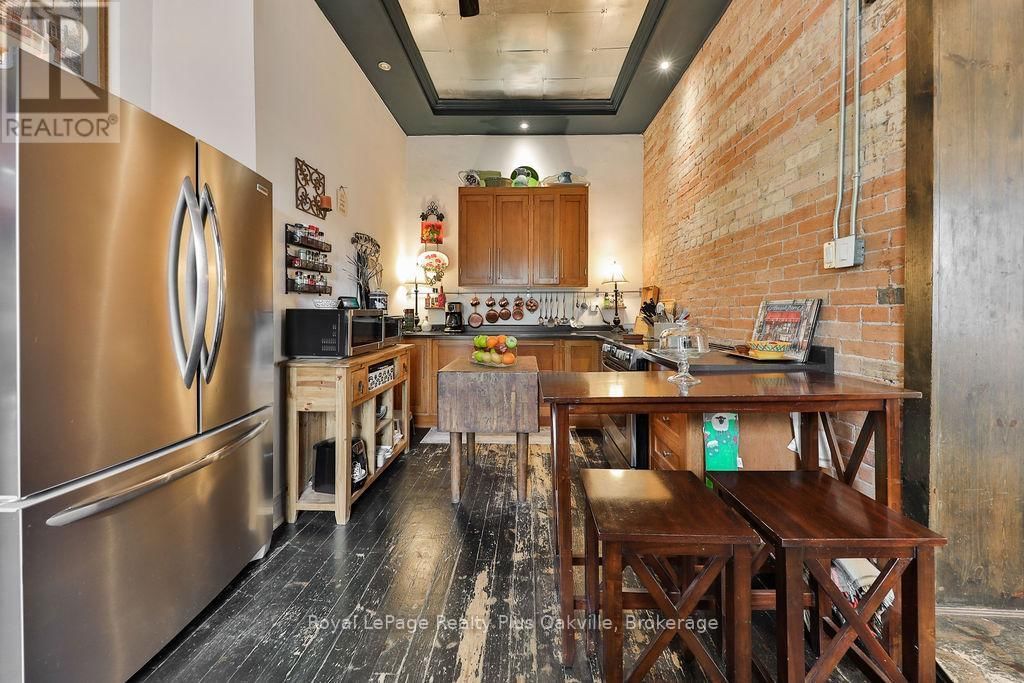 14 HATT STREET Image 18