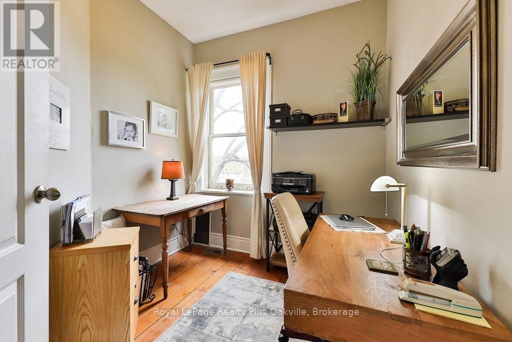14 HATT STREET Image 33