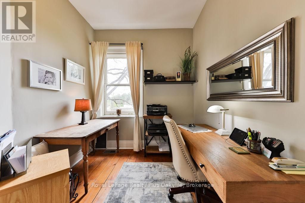 14 HATT STREET Image 34