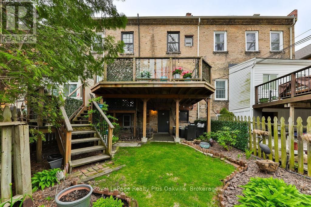 14 HATT STREET Image 46